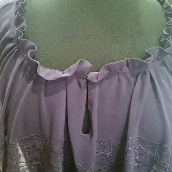 Yaya nom de plume Deep purple sheer tank - Picture 2 of 6